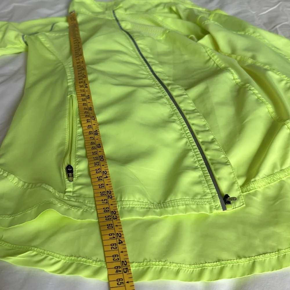 Champion Women's Neon Yellow Jacket windbreaker zipper pockets &closure. XS/TP - Picture 12 of 14
